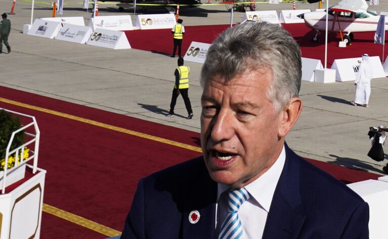 بول-غريفيث:-مطار-دبي-الدولي-منصة-اختبار-حي-لأحدث-التقنيات