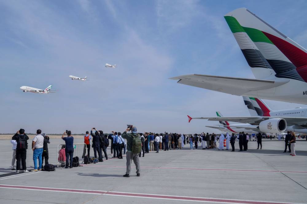 «الإمارات»-تختتم-مشاركتها-في-«دبي-للطيران»-باستثمارات-استراتيجية