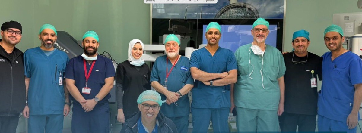 إنجاز-طبي-جديد-في-مستشفى-جابر…-استئصال-الغدة-الدرقية-بالروبوت-عبر-الفم