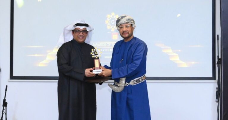 المري-أفضل-مدير-تنفيذي-في-الوطن-العربي