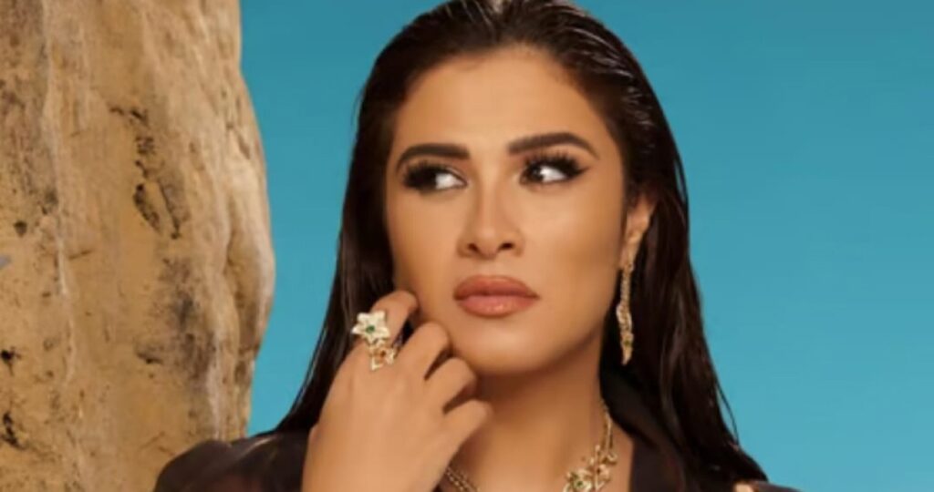 ياسمين-عبدالعزيز-تحذر-السقا:-'خلي-بالك-من-نفسك'