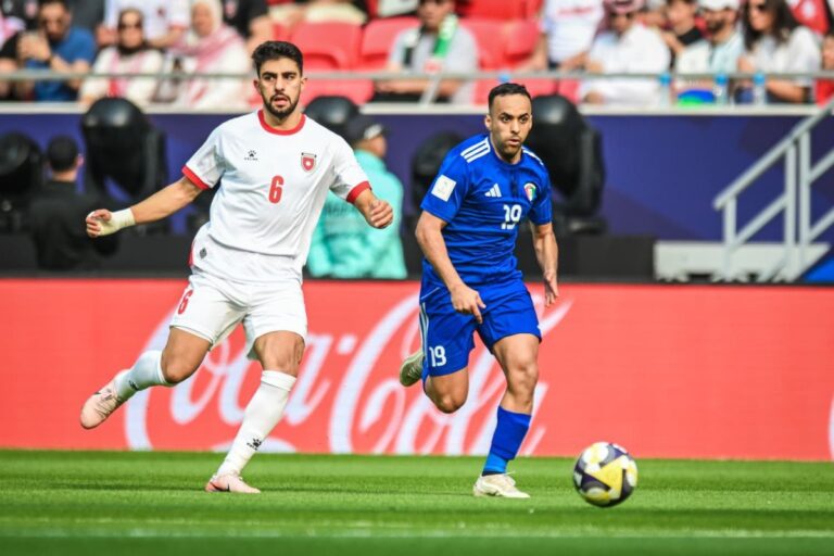 'الأزرق'-يسقط-أمام-'النشامى'