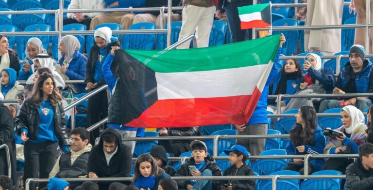 'اتحاد-الكرة':-بدء-التسجيل-للجماهير-لمؤازرة-'الأزرق'-أمام-المنتخب-الإماراتي