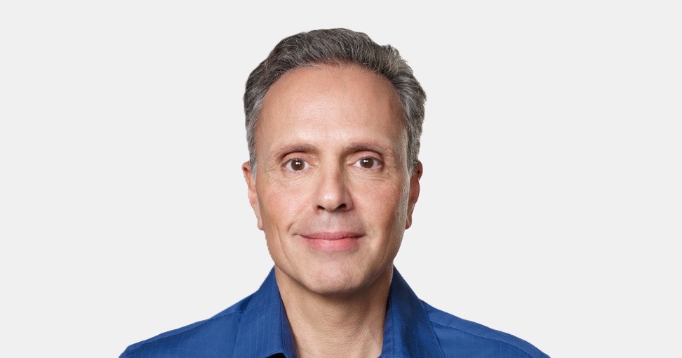 جوني-سروجي-ينفي-تقارير-حول-رحيله-القريب-من-أبل