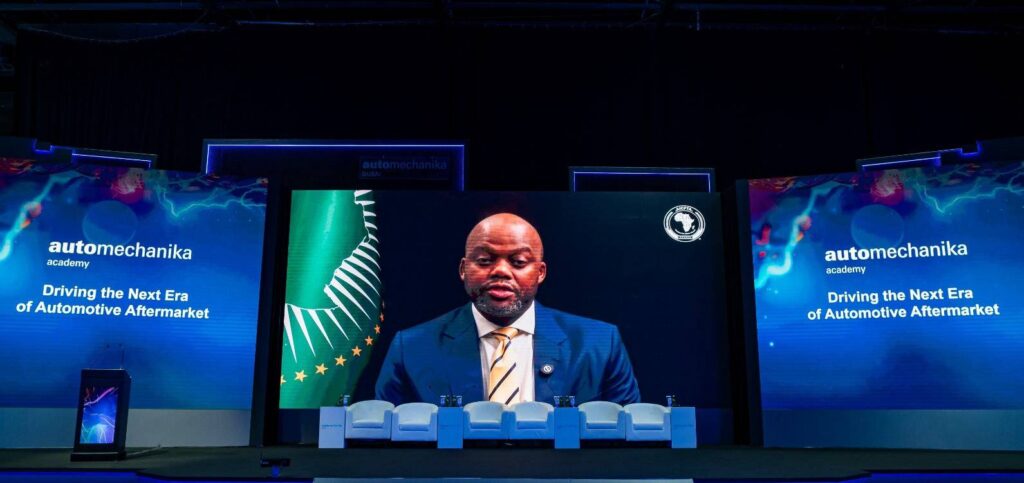 30-مليار-دولار-سوق-خدمات-المركبات-بإفريقيا