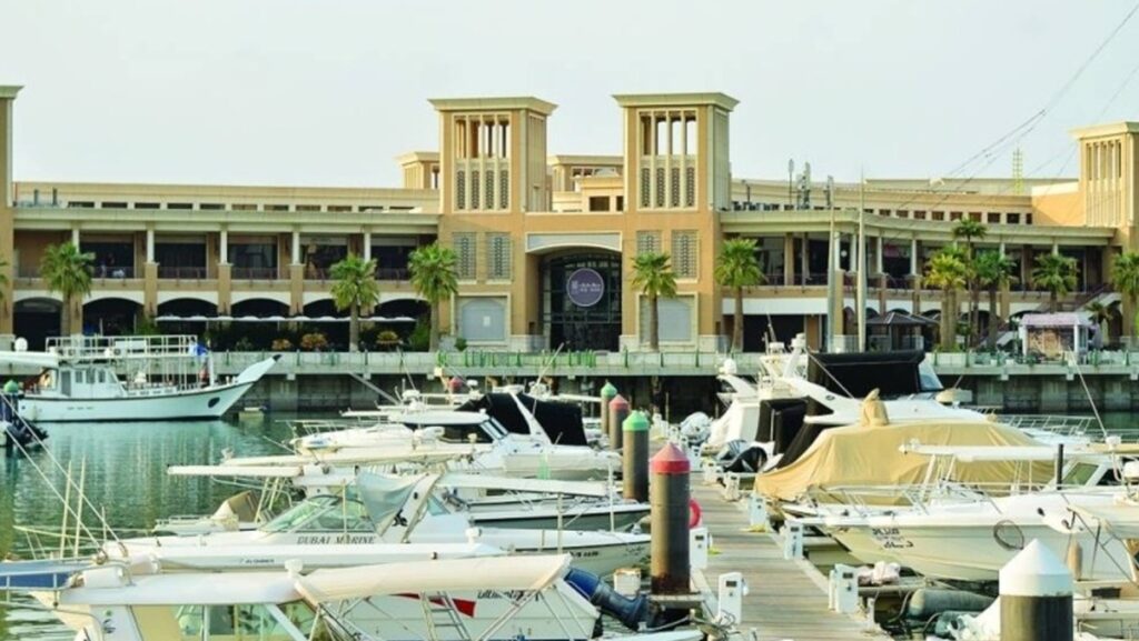 مزايدة 'سوق شرق' إلى المحاسبة تمهيداً لتوقيع العقد 4 مزايدة-'سوق-شرق'-إلى-المحاسبة-تمهيداً-لتوقيع-العقد