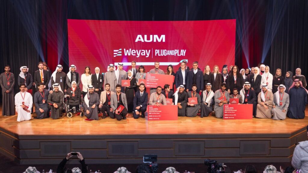 'وياي' و'AUM' يطلقان تحدّي ابتكار طلابي مع 'Plug and Play' 7 'وياي'-و'aum'-يطلقان-تحدّي-ابتكار-طلابي-مع-'plug-and-play'