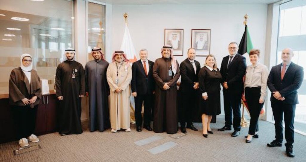 'الطيران المدني' تبحث تطوير التعاون في النقل الجوي مع إقليم ترنافا السلوفاكي 3 'الطيران-المدني'-تبحث-تطوير-التعاون-في-النقل-الجوي-مع-إقليم-ترنافا-السلوفاكي