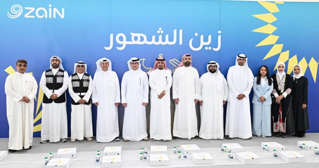 عطاءٌ يتجدّد كُل رمضان: 'زين' تجمع الصائمين على موائد الخير 4 عطاءٌ-يتجدّد-كُل-رمضان:-'زين'-تجمع-الصائمين-على-موائد-الخير