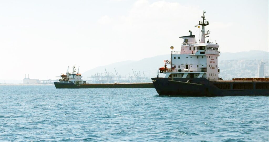 خبراء: بحر العرب للالتفاف على 'هرمز'... ملاذ النفط الكويتي الآمن 4 خبراء:-بحر-العرب-للالتفاف-على-'هرمز'…-ملاذ-النفط-الكويتي-الآمن