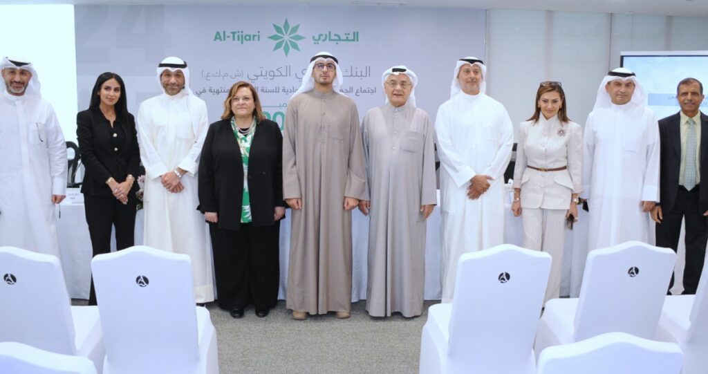 الدعيج: تَحسّن نتائج 'التجاري' يؤكد استدامة قاعدة الأرباح 30 الدعيج:-تَحسّن-نتائج-'التجاري'-يؤكد-استدامة-قاعدة-الأرباح