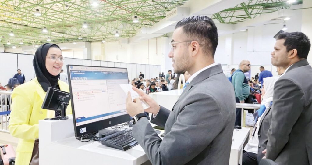 'الجزيرة' تقرب المسافات بين العائلات والأحبة مع مبادرة 'وَصِلْ' بمناسبة عيد الفطر 7 'الجزيرة'-تقرب-المسافات-بين-العائلات-والأحبة-مع-مبادرة-'وَصِلْ'-بمناسبة-عيد-الفطر