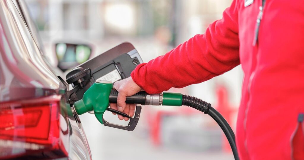 العوضي: %53 من إيرادات البلاد النفطية... 'مصافي' 6 العوضي:-%53-من-إيرادات-البلاد-النفطية…-'مصافي'