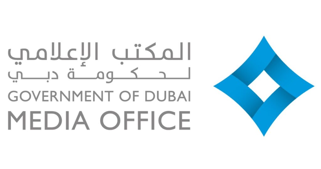 دبي: إخماد حريق ناقلة النفط الكويتية 6 دبي:-إخماد-حريق-ناقلة-النفط-الكويتية