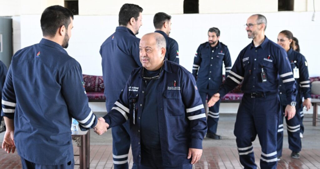 الرومي يتفقّد عدداً من مواقع النفط: جهود مخلصة ودور وطني 6 الرومي-يتفقّد-عدداً-من-مواقع-النفط:-جهود-مخلصة-ودور-وطني