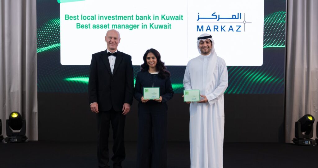 'المركز' يحصد أفضل 'بنك استثماري' و'مدير أصول' في الكويت 8 'المركز'-يحصد-أفضل-'بنك-استثماري'-و'مدير-أصول'-في-الكويت