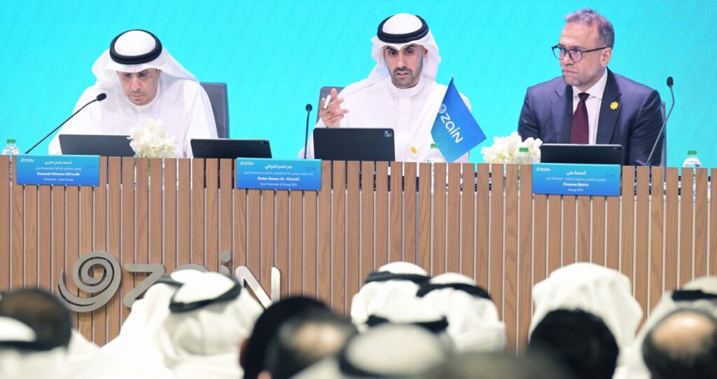 الجمعية العامة العادية لمجموعة زين تنتخب مجلس إدارتها للسنوات الثلاث المقبلة 2 الجمعية-العامة-العادية-لمجموعة-زين-تنتخب-مجلس-إدارتها-للسنوات-الثلاث-المقبلة