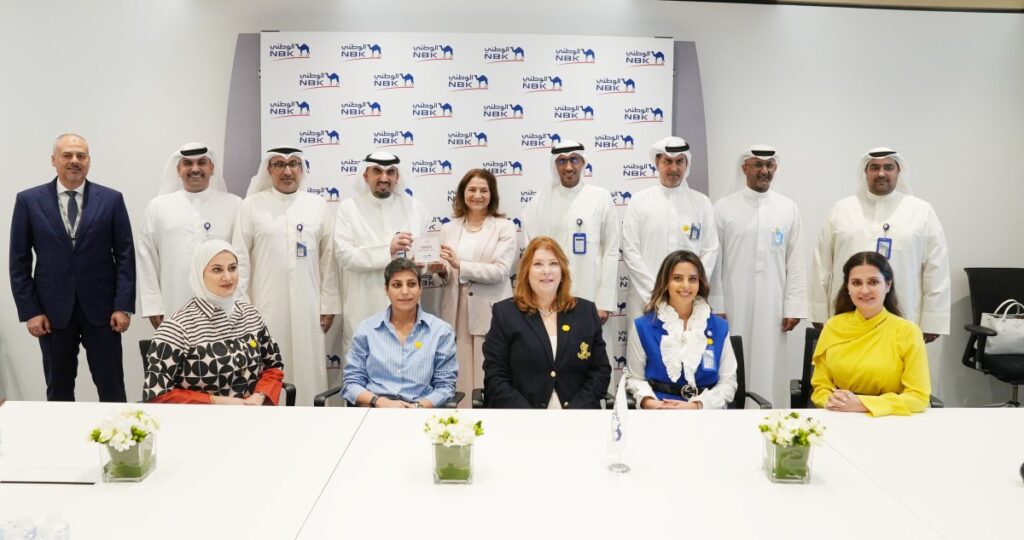 'الوطني' الأفضل في جودة خدمة العملاء بالكويت 2025 من 'سيرفيس هيرو' 4 'الوطني'-الأفضل-في-جودة-خدمة-العملاء-بالكويت-2025-من-'سيرفيس-هيرو'