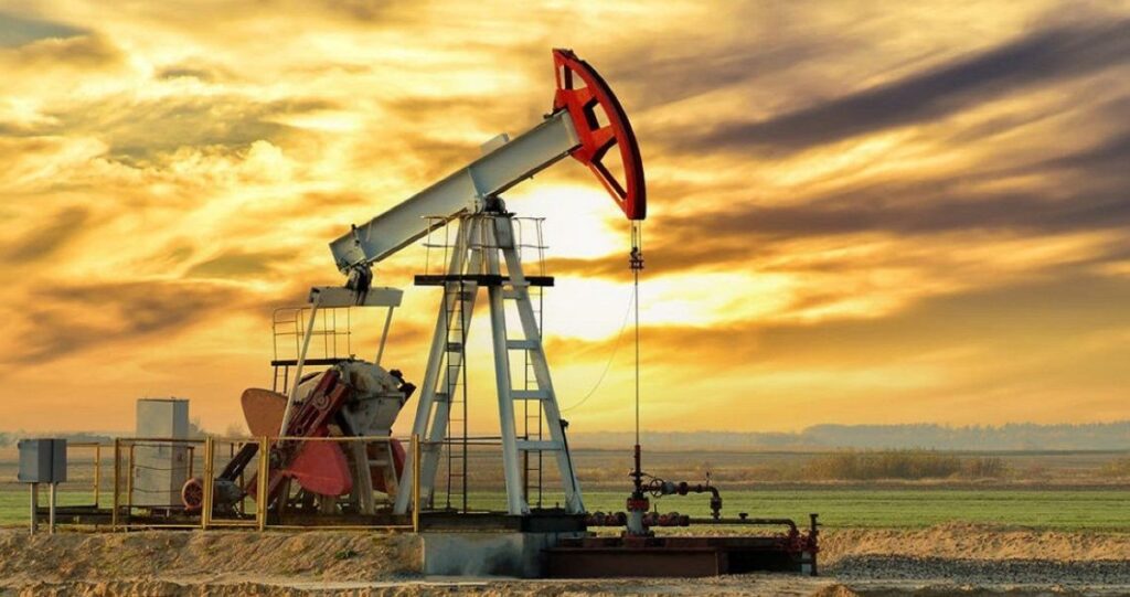 تراجع طفيف لأسعار النفط وسط استمرار التوترات وتعطل الملاحة في هرمز 1 تراجع-طفيف-لأسعار-النفط-وسط-استمرار-التوترات-وتعطل-الملاحة-في-هرمز